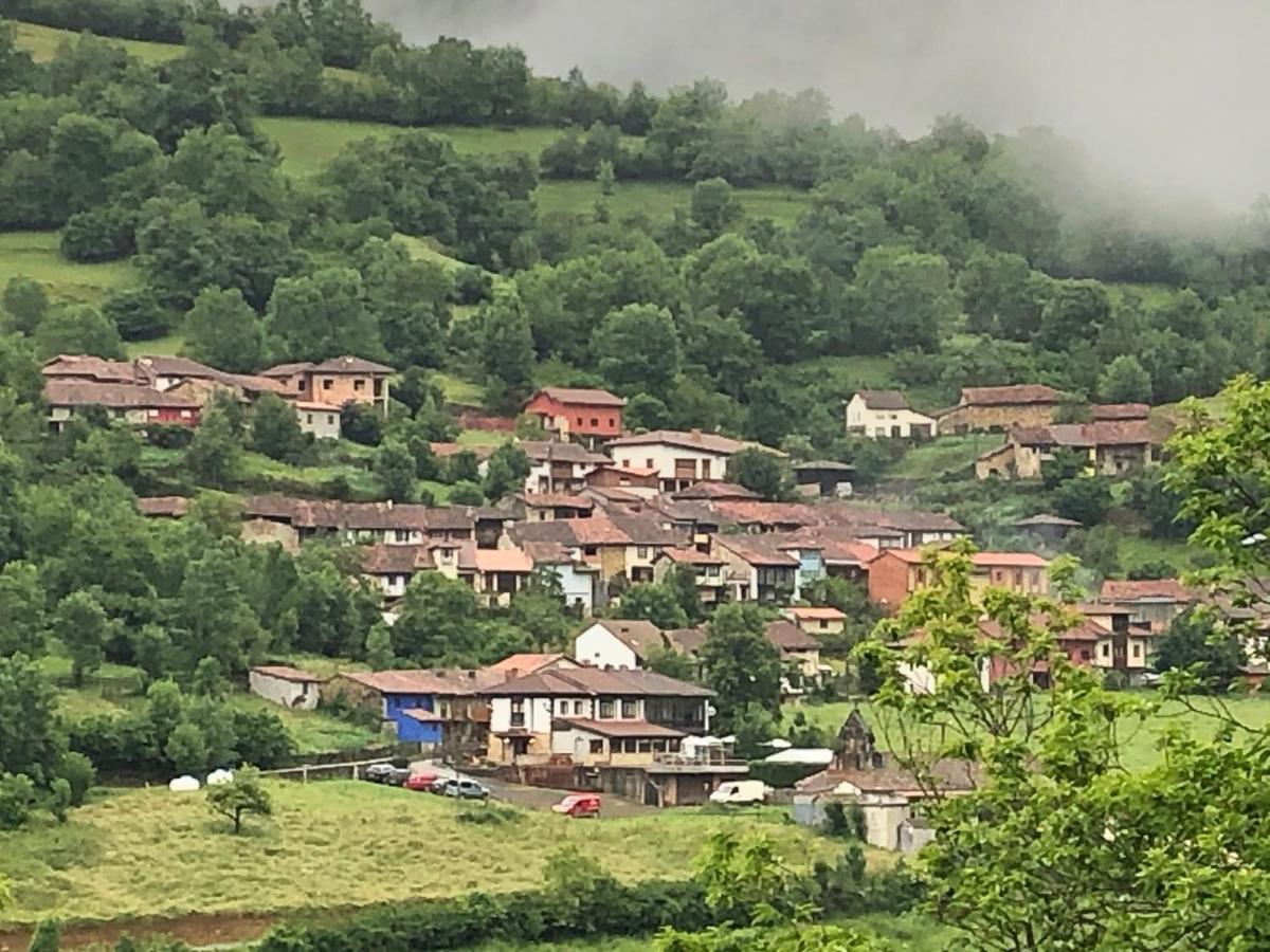 Hotel Restaurante La Carasca Orlé Dış mekan fotoğraf