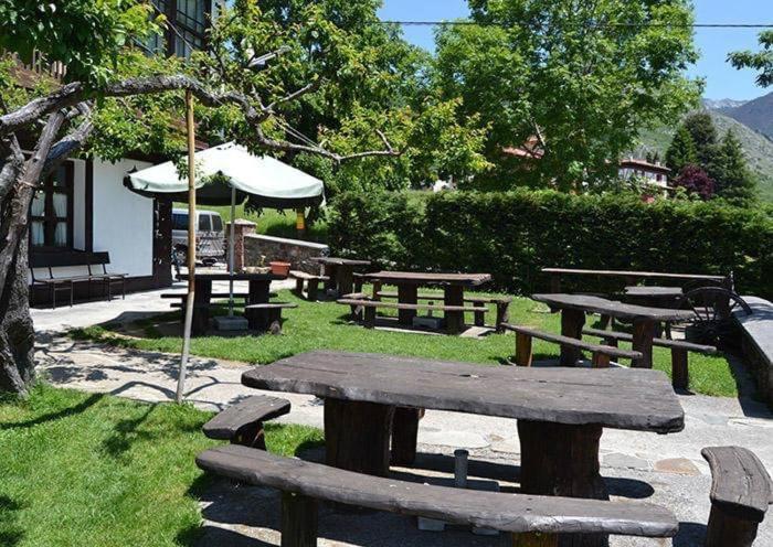 Hotel Restaurante La Carasca Orlé Dış mekan fotoğraf