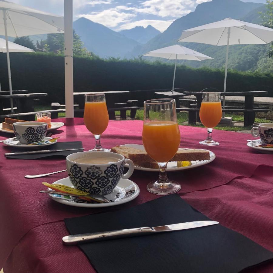 Hotel Restaurante La Carasca Orlé Dış mekan fotoğraf