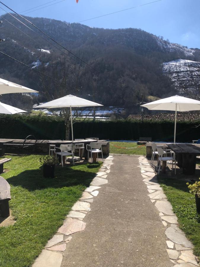 Hotel Restaurante La Carasca Orlé Dış mekan fotoğraf